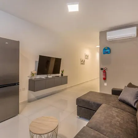 Beautiful, 2br Penthouse With Private Outdoor Area By 360 Estates * Σεντ Πόλς Μπέι