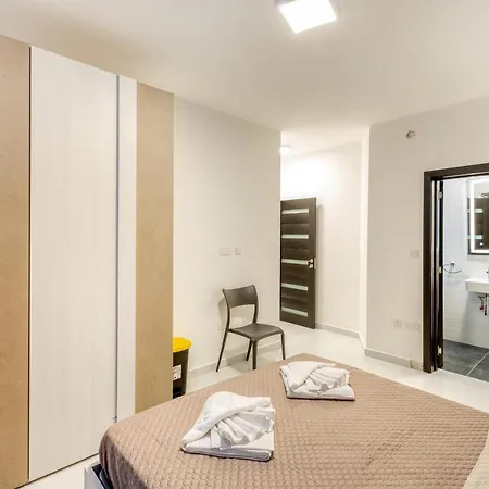 Beautiful, 2br Penthouse With Private Outdoor Area By 360 Estates Διαμέρισμα