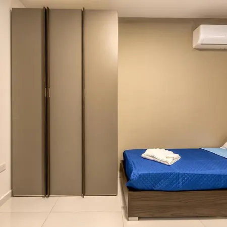 Beautiful, 2br Penthouse With Private Outdoor Area By 360 Estates * 세인트폴스베이