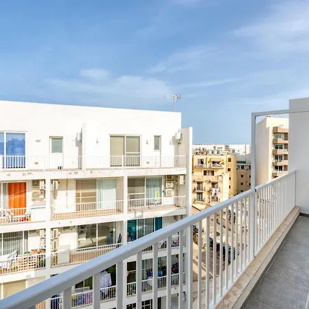 Beautiful, 2br Penthouse With Private Outdoor Area By 360 Estates *